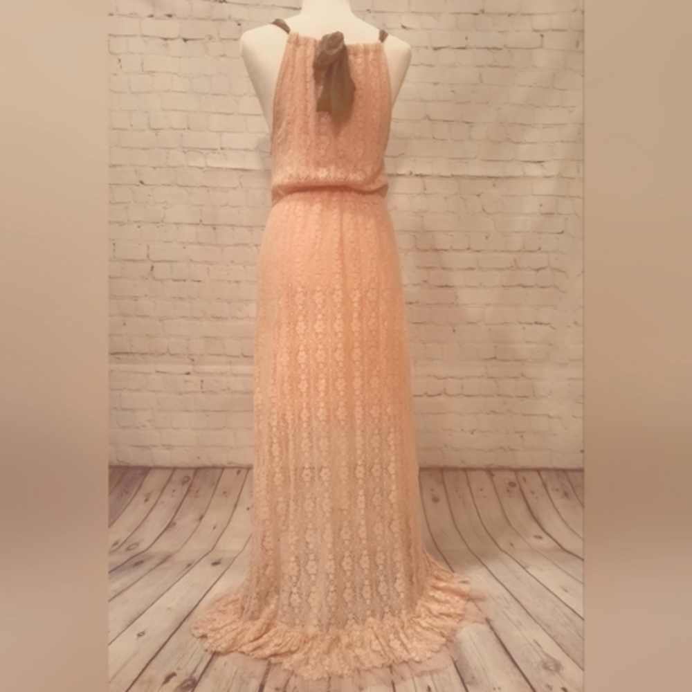 Peach Lace Sundress with ruffled trim & highlow hemline. Size Large